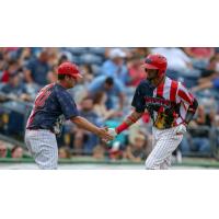 Clearwater Threshers round the bases