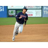 Alfredo Rodriguez of the Somerset Patriots on the basepaths