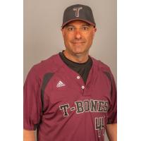 Kansas City T-Bones manager Joe Calfapietra