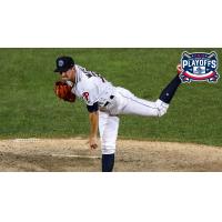 Lakewood BlueClaws pitcher Zach Warren