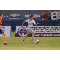 Sacramento Republic FC races upfield vs. Tulsa Roughnecks FC