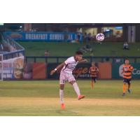 Sacramento Republic FC defender Shannon Gomez vs. Tulsa Roughnecks FC