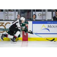 Vancouver Giants RW Davis Koch against the Everett Silvertips