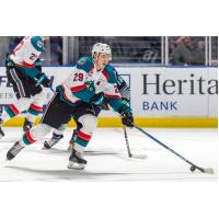 Kelowna Rockets LW Nolan Foote